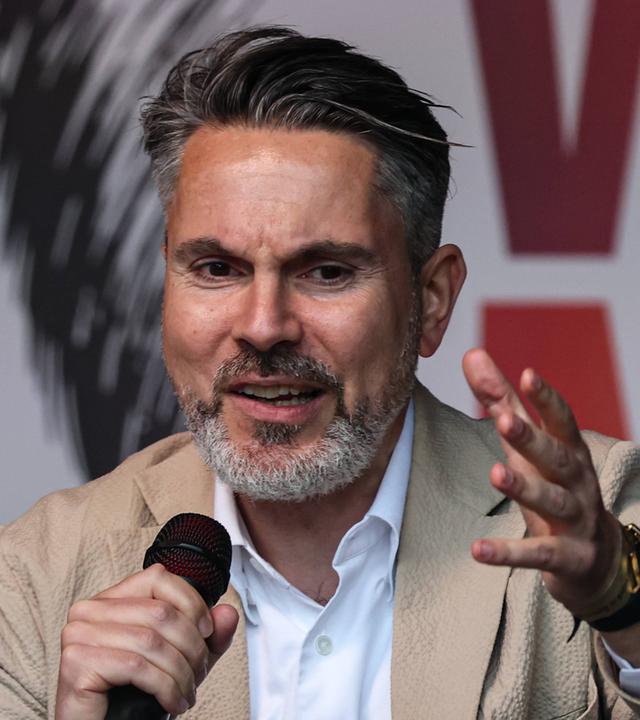 Co-Bundesvorsitzender des Bündnis Sahra Wagenknecht (BSW), Fabio De Masi, bei einer BSW-Kundgebung am 13.06.2026 in Magdeburg.
