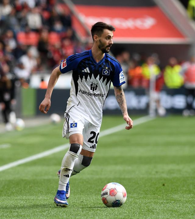 FabioVieia (Hamburger SV) in Aktion am 16.05.2026 in Leverkusen.