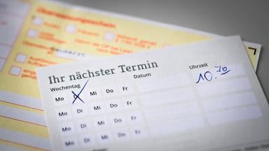 Gesetzlich Versicherte warten immer länger auf Facharzttermine