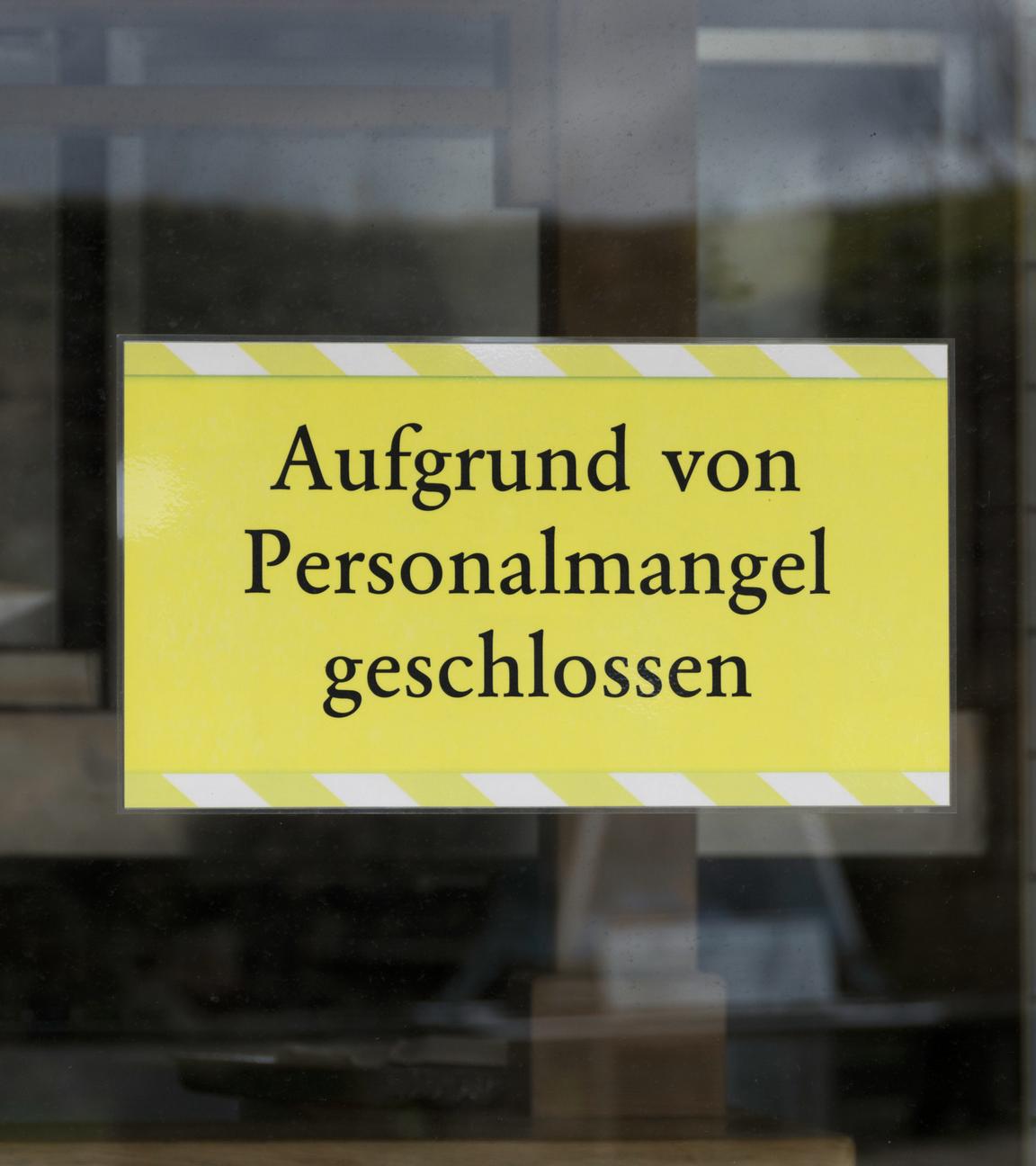 Arbeitgeber und Bewerber haben jeweils zunehmend höhere Ansprüche - die erfolgreiche Suche nach Mitarbeitern wird immer schwieriger.