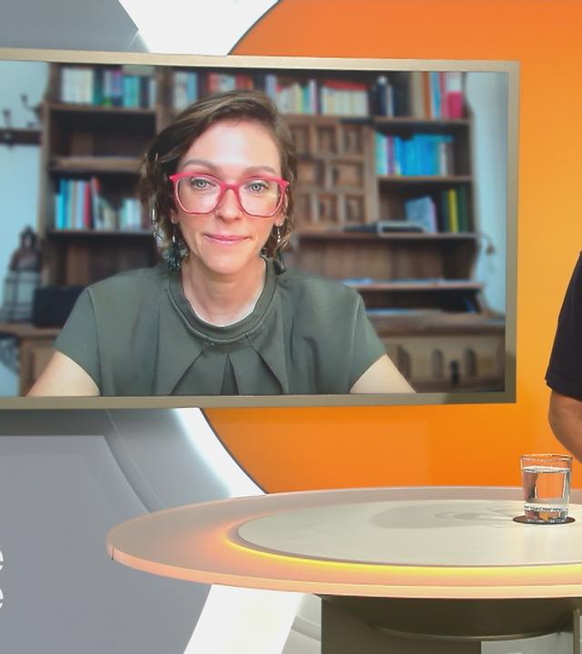 Das Bild zeigt ein Schaltgespräch per Zoom mit Dorothea Czarnecki zum Thema Fachkräfte aus dem Ausland