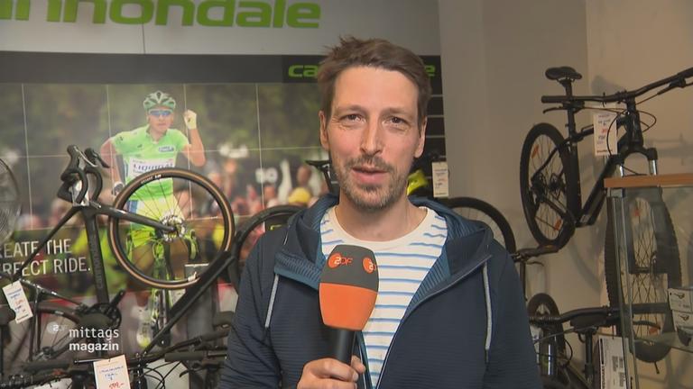 Carsten Behrendt im Fahrradladen