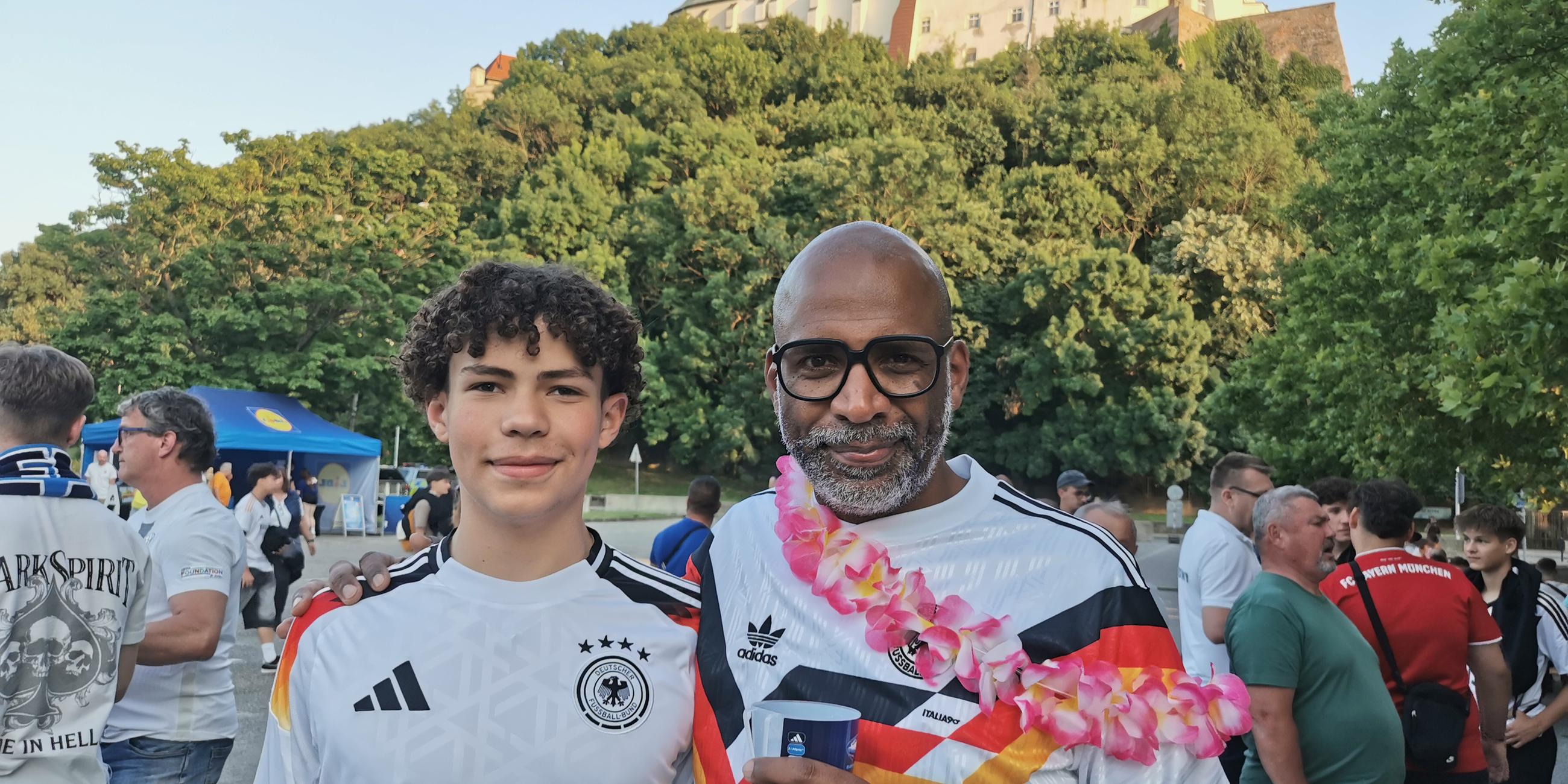 Pierre N'Goma und Sohn Matze 