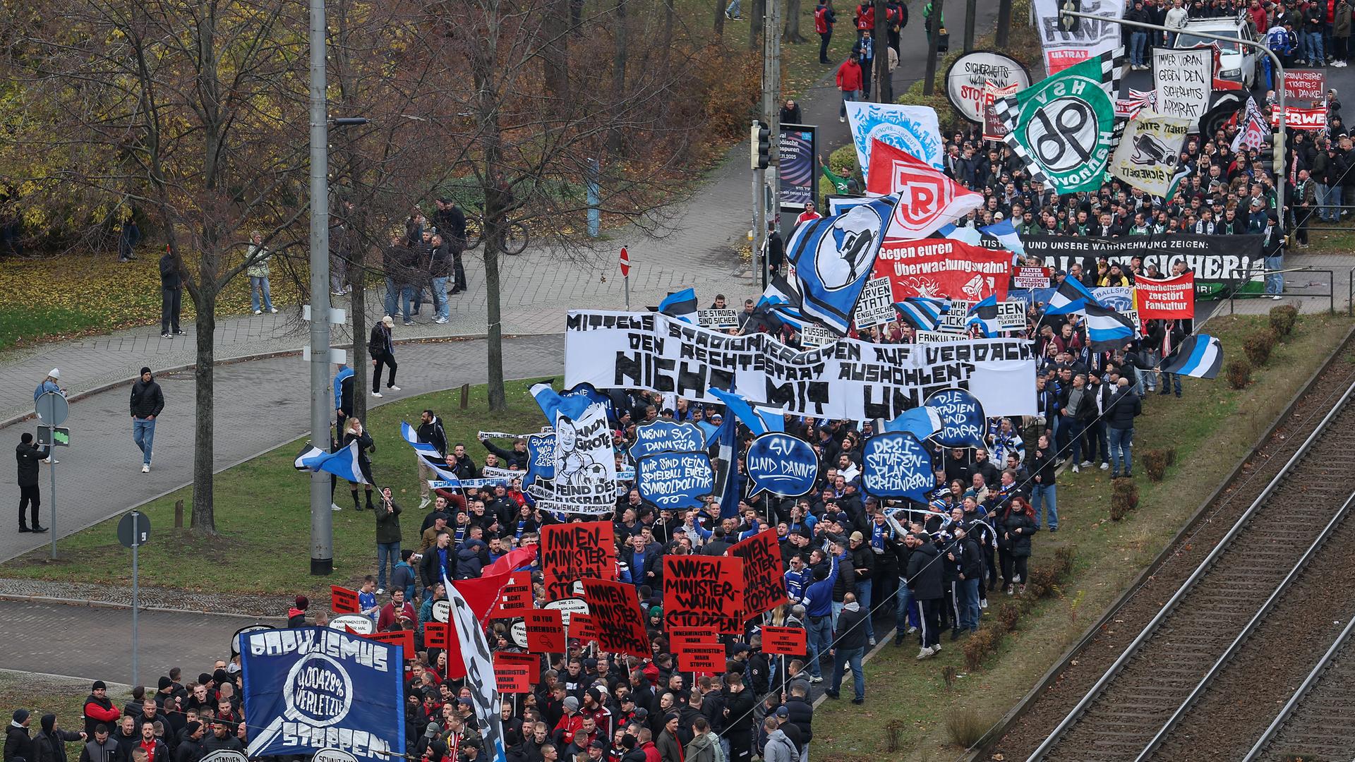 Die Fandemo zeigt: Der Fußball ist sicher.