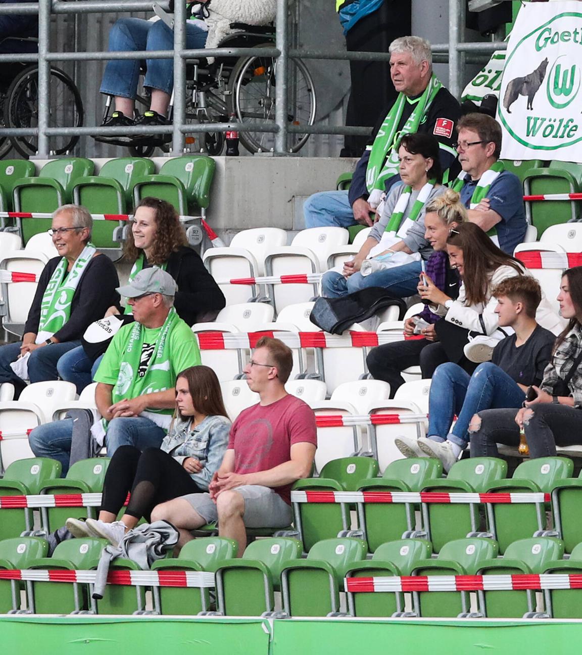 Fans von Wolfsburg im Stadion