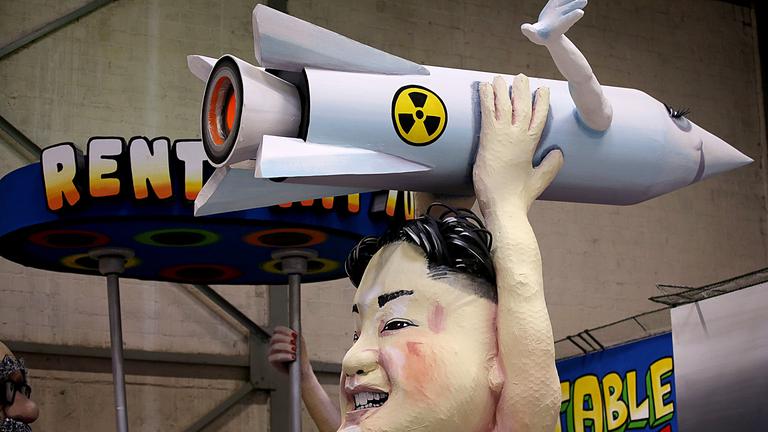 Kim Jong Un prahlt mit seiner Atomrakete.