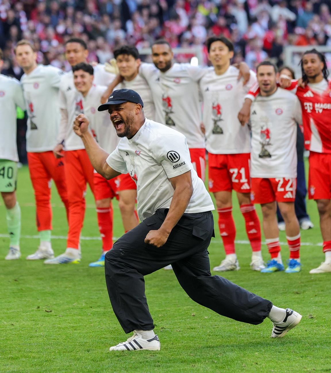 Vincent Kompany feiert die Meisterschaft