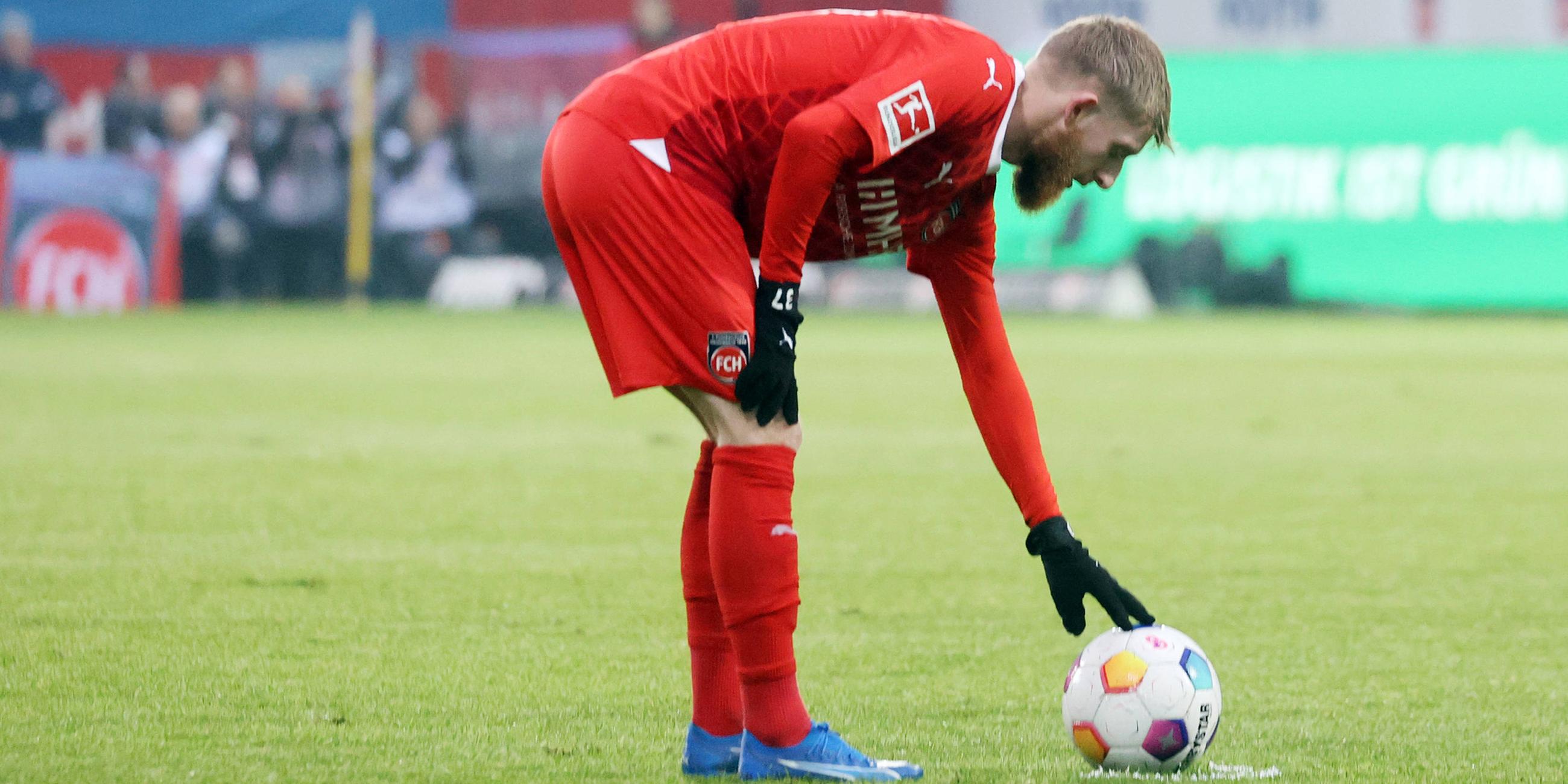 Jan-Niklas Beste (1. FC Heidenheim).