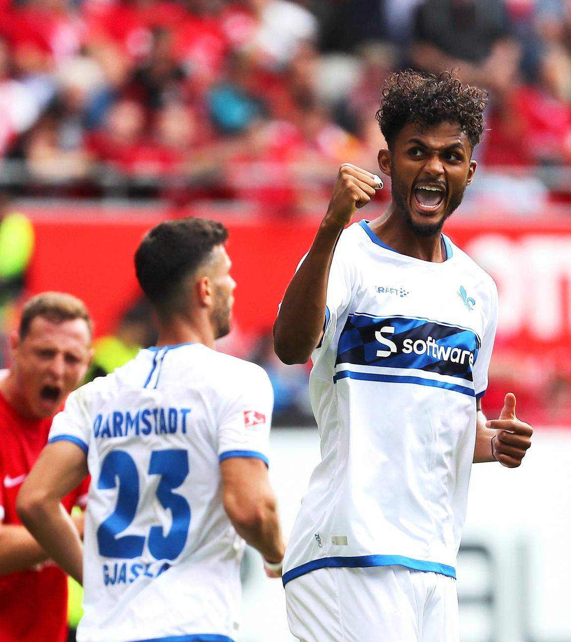 11.09.2022, 2.Bundesliga, 1.FC Kaiserslautern - SV Darmstadt 98, Aaron Seydel aus Darmstadt Bejubelt das Tor zum 3:3
