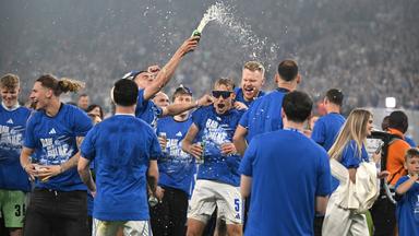Ausnahmezustand auf Schalke - Timo Becker wird Party-Kapitän