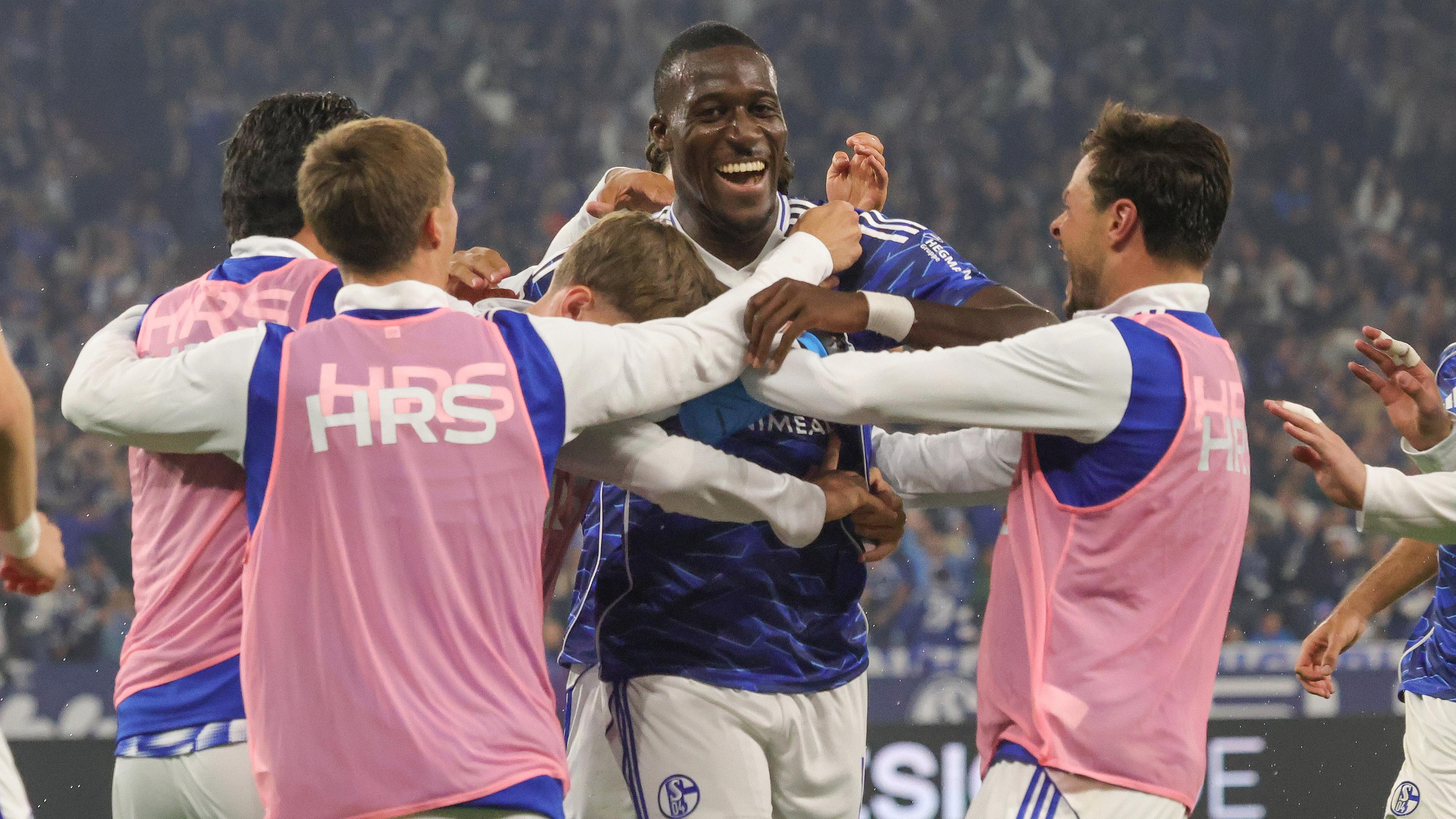 2.Bundesliga FC Schalke 04 - VfL Bochum.