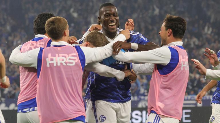 2.Bundesliga FC Schalke 04 - VfL Bochum.