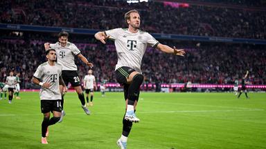 Harry Kane bejubelt seinen Treffer zum 3:0.