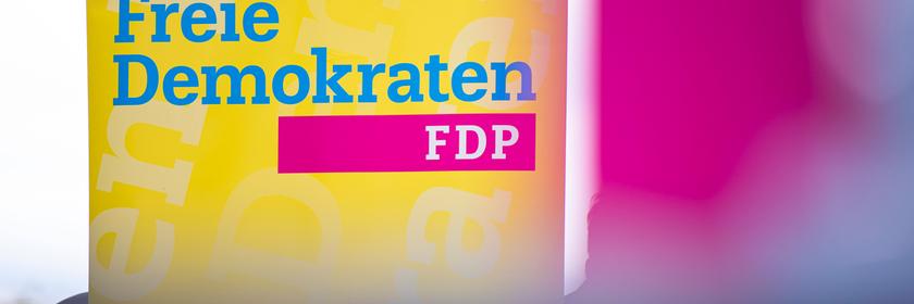 Ein Schild der FDP 