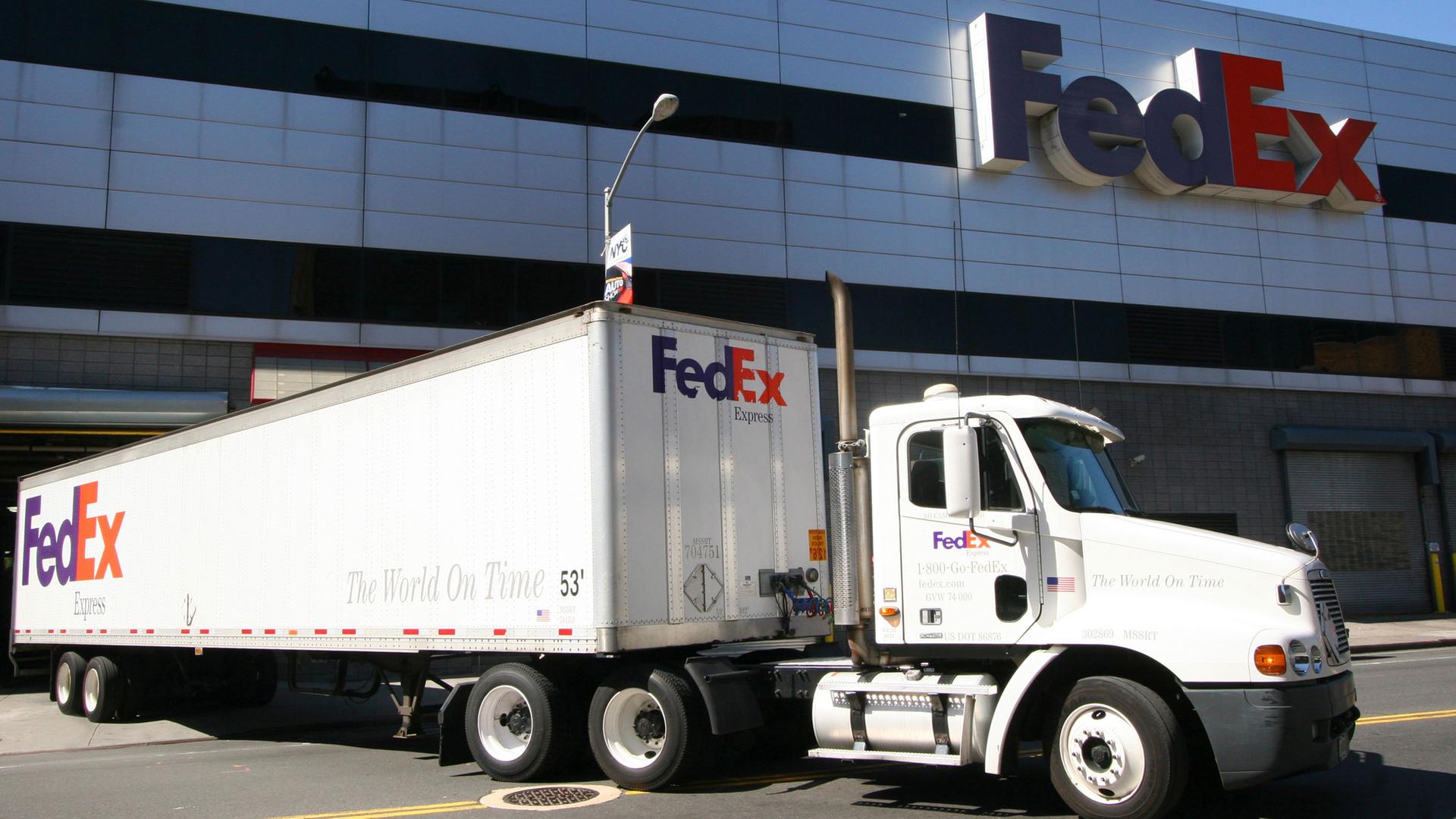 Fedex-Laster vor einer Niederlassung in New York (Archivfoto)