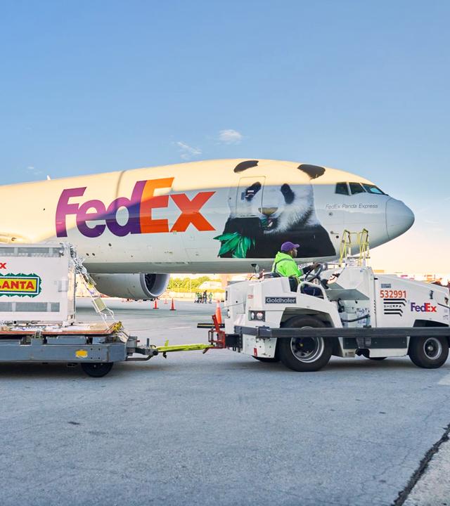 Das „FedEx Panda Express“-Flugzeug landet am 27.09.2026 auf dem Hartsfield-Jackson International Airport in Atlanta, USA.