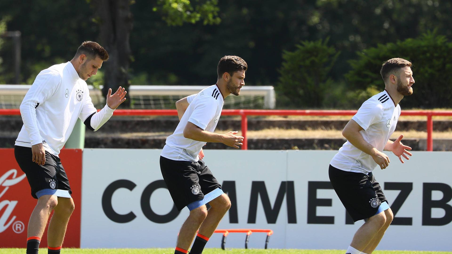 Niklas Süle, Shkodran Mustafi und Jonas Hector
