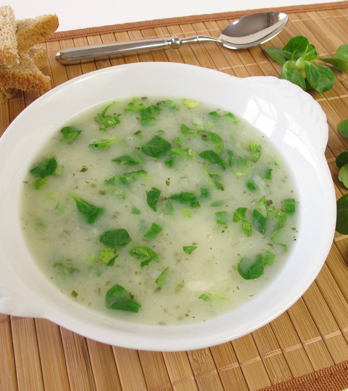 Feldsalat-Cremesuppe