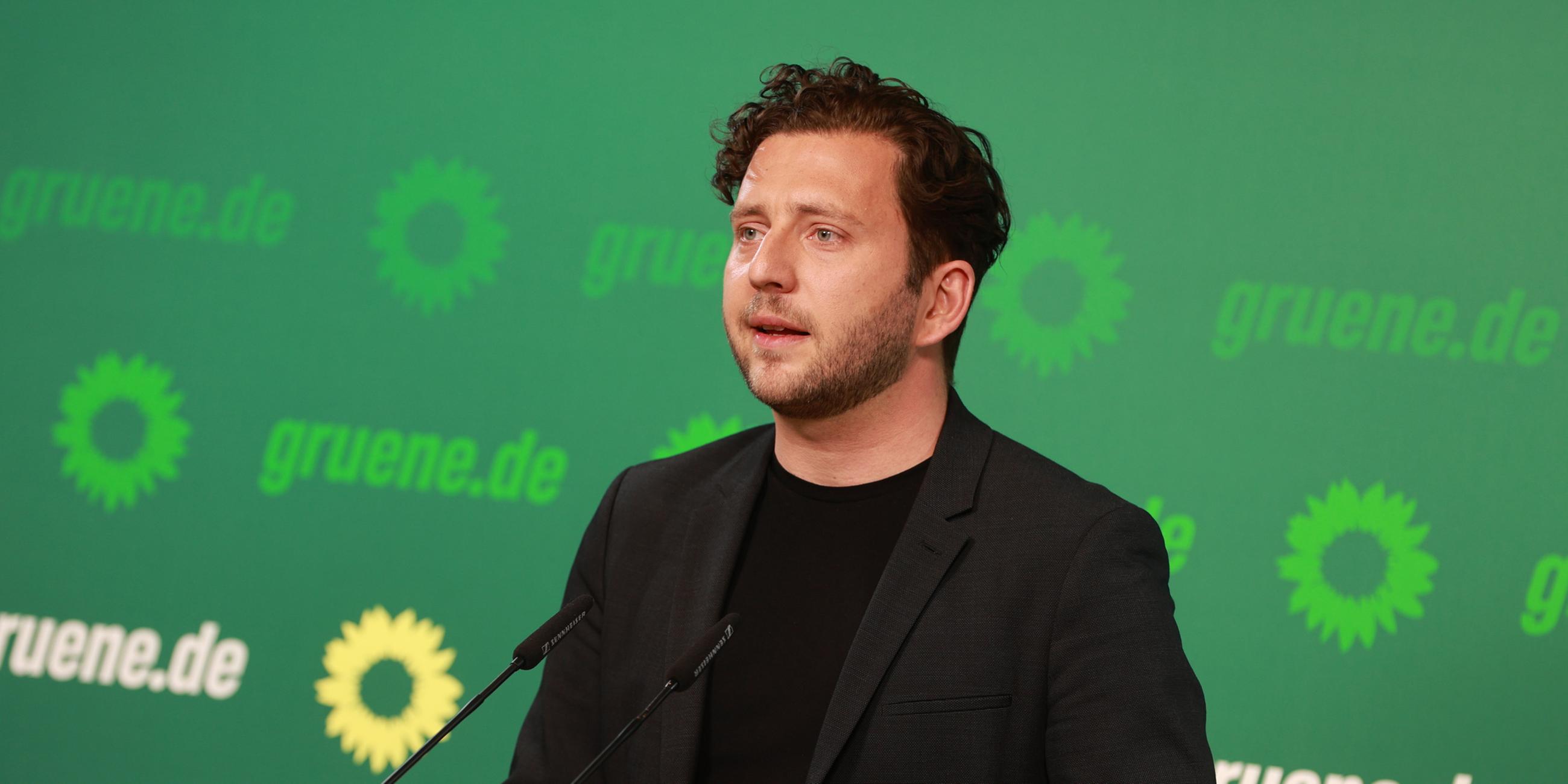Felix Banaszak