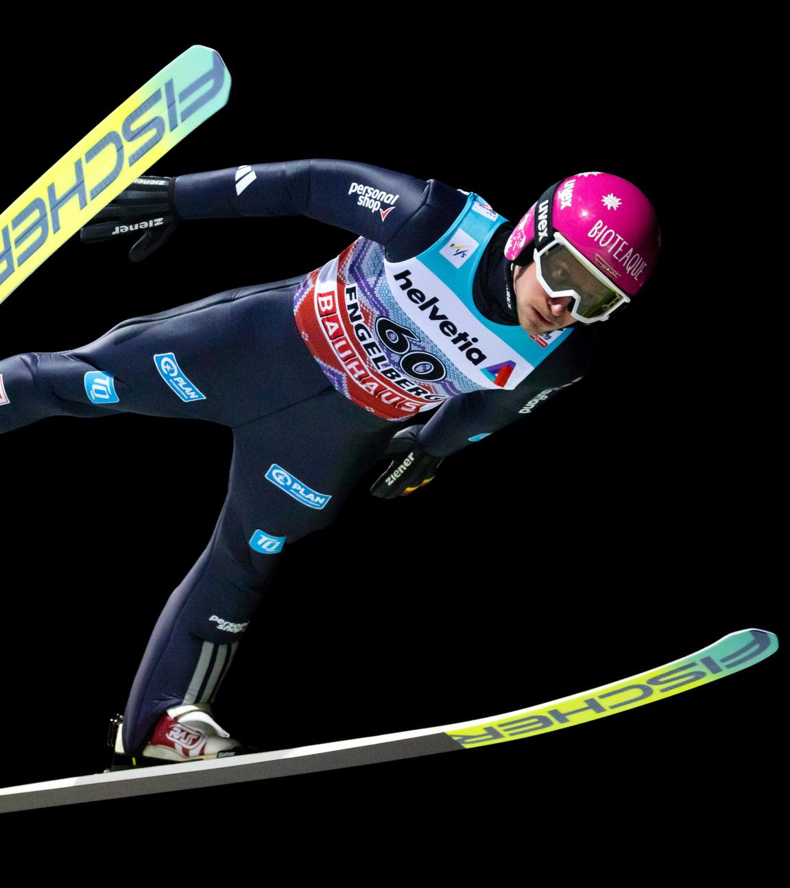 Der deutsche Skispringer Felix Hoffmann befindet sich beim Weltcup in Engelberg im Absprung