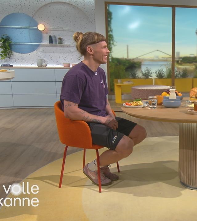 Felix van den Hövel und Florian Weiss am Volle Kanne Tisch