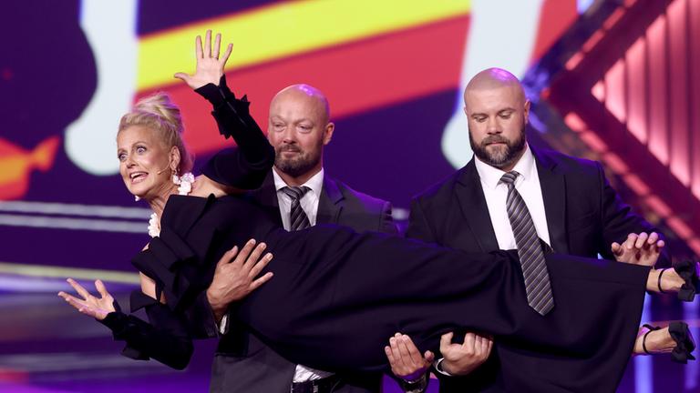  Barbara Schöneberger moderiert die Verleihung des Deutschen Fernsehpreises in Köln am 10.09.2025