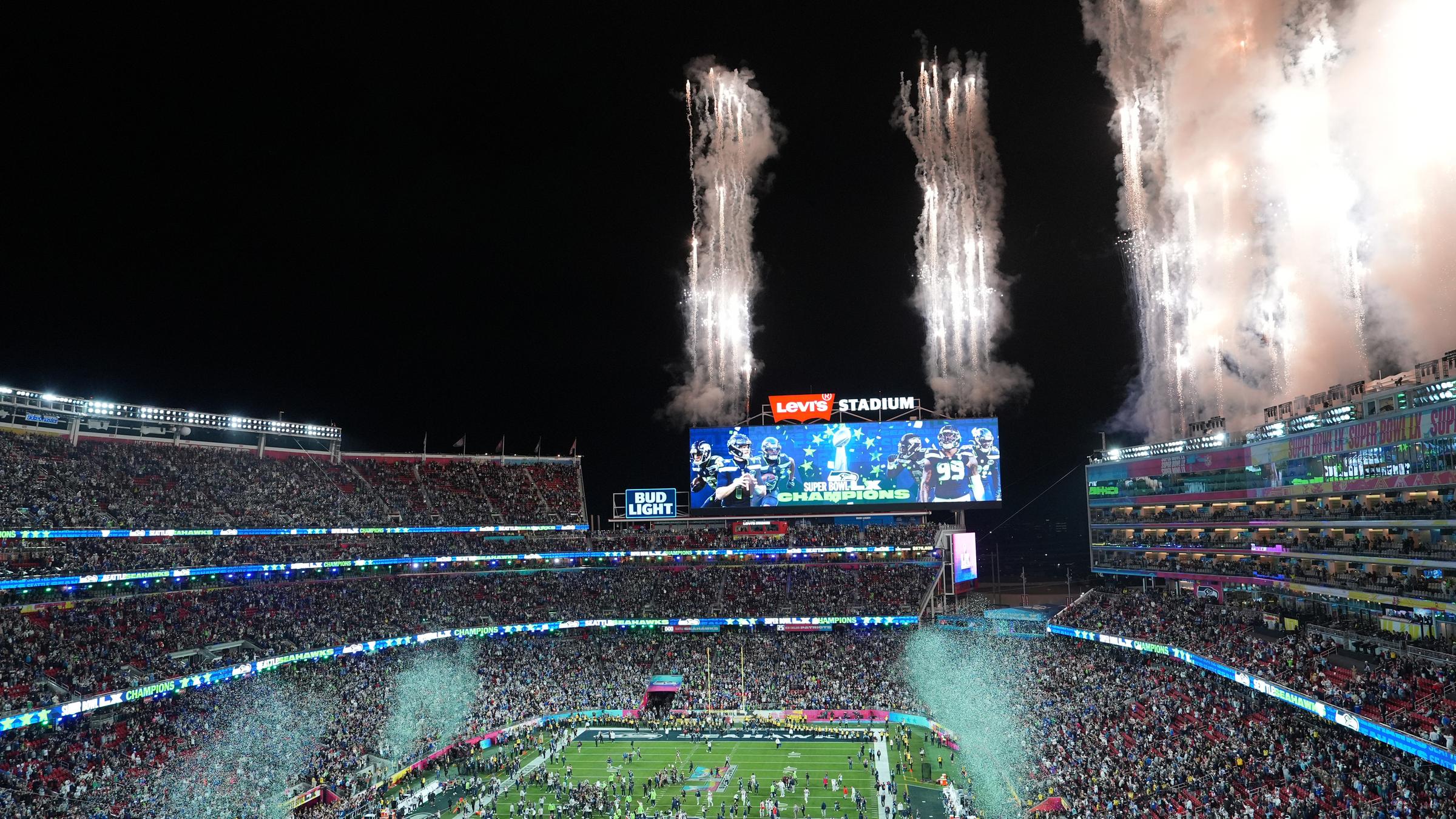 Feuerwerk über dem Levi's Stadium, nachdem die Seattle Seahawks die New England Patriots im NFL Super Bowl 60 Footballspiel am 08.02.2026, in Santa Clara, Kalifornien, besiegt haben. 