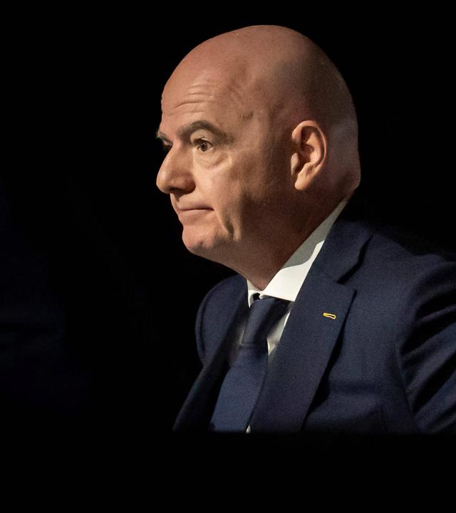FIFA Präsident Gianni Infantino blickt beim FIFA-Kongress in Vancouver nachdenklich 