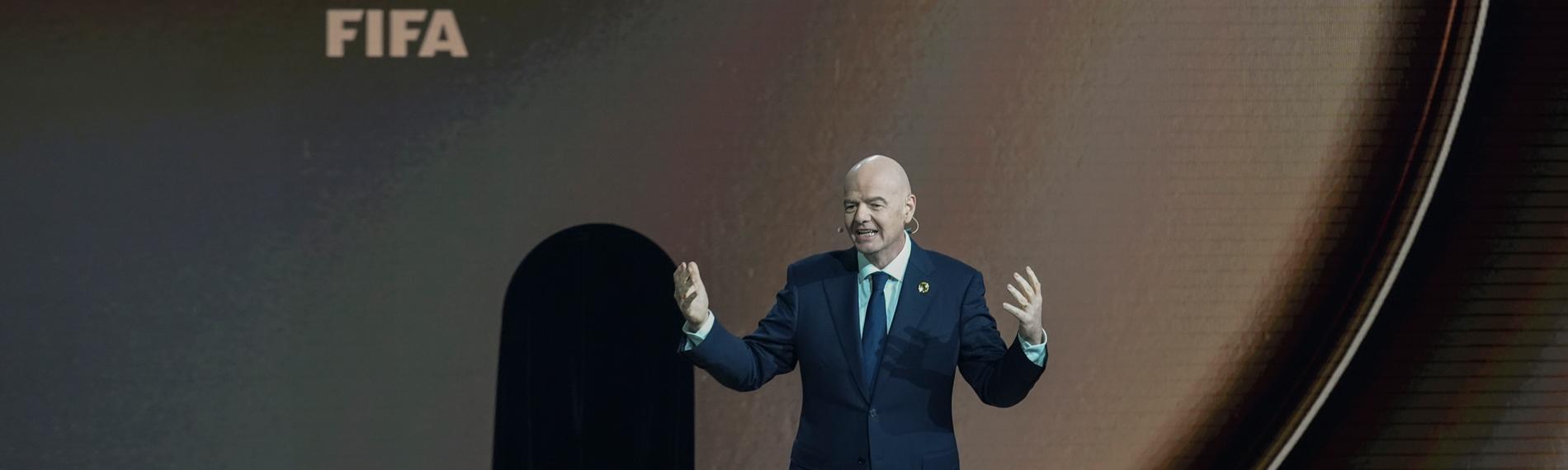 FIFA-Präsident Gianni Infantino spricht während der Auslosung für die FIFA Klub-Weltmeisterschaft 2025.