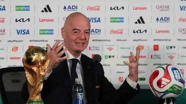 WM-Auftakt: FIFA-Boss fordert Gelassenheit von Fuß