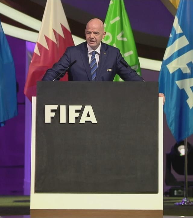 Angesichts der umstrittenen Milliardenpläne Infantinos droht die UEFA einstimmig mit Boykott.
