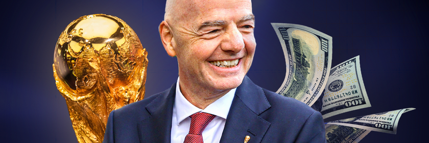FIFA-Präsident Gianni Infantino, im Hintergrund der WM-Pokal und Geldscheine