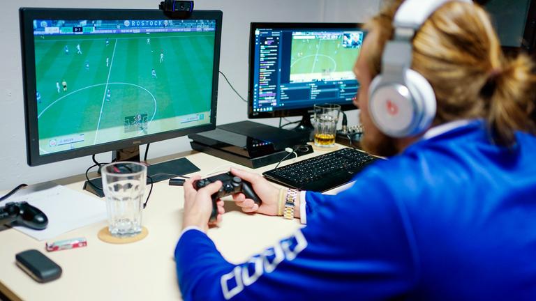 Spielkonsole Videospiel "FIVA  20"