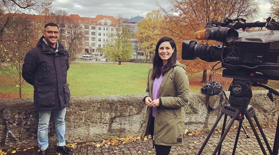Fikri Anil Altintas (li.) und FaF-Moderatorin Dilek Üsük