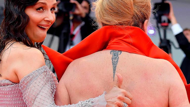 Juliette Binoche und Catherine Deneuve (r), am 28.08.2019  in Venedig