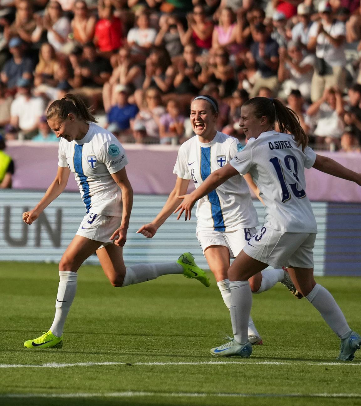 Fußball-EM der Frauen: Island - Finnland