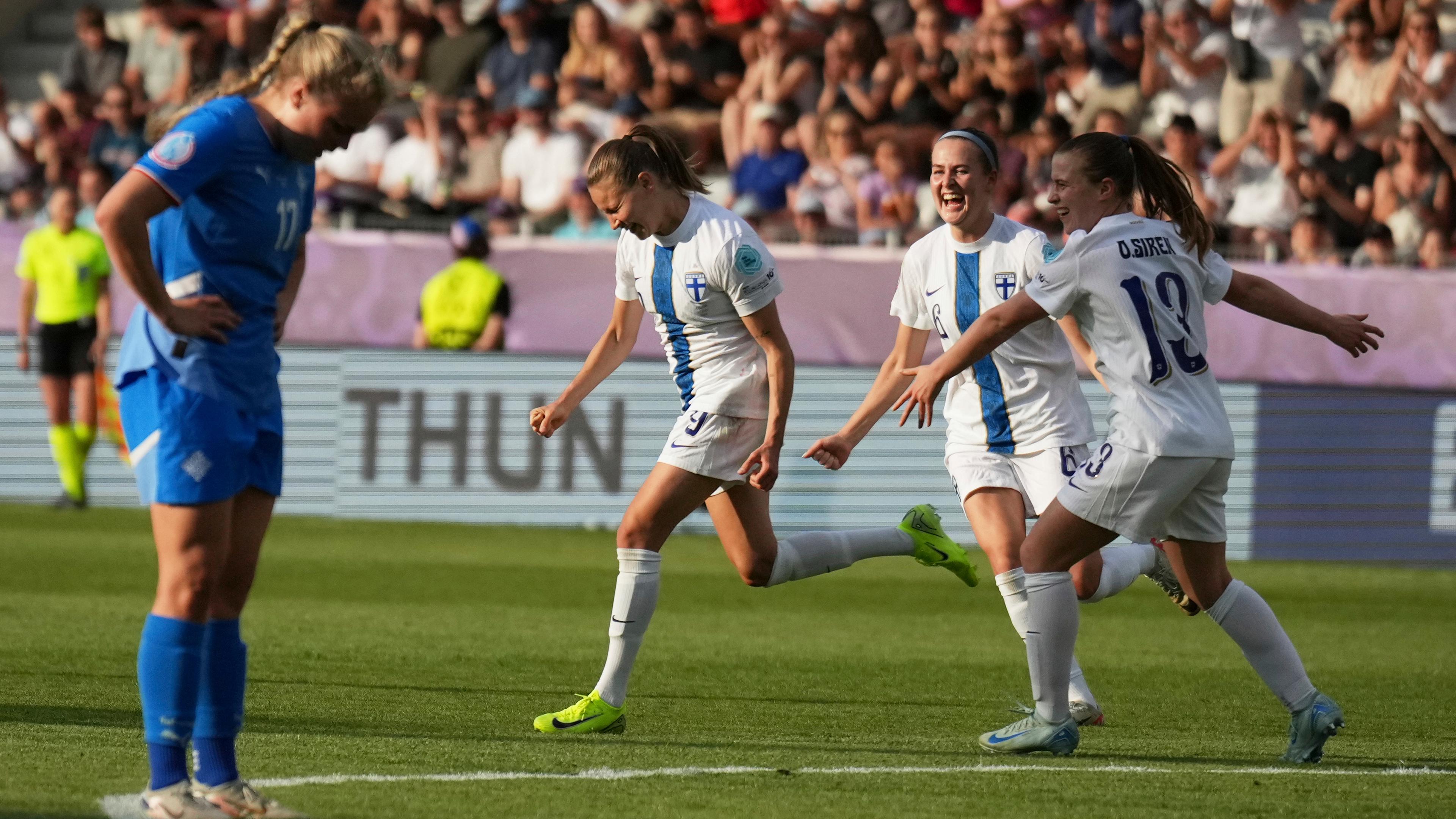Fußball-EM der Frauen: Island - Finnland
