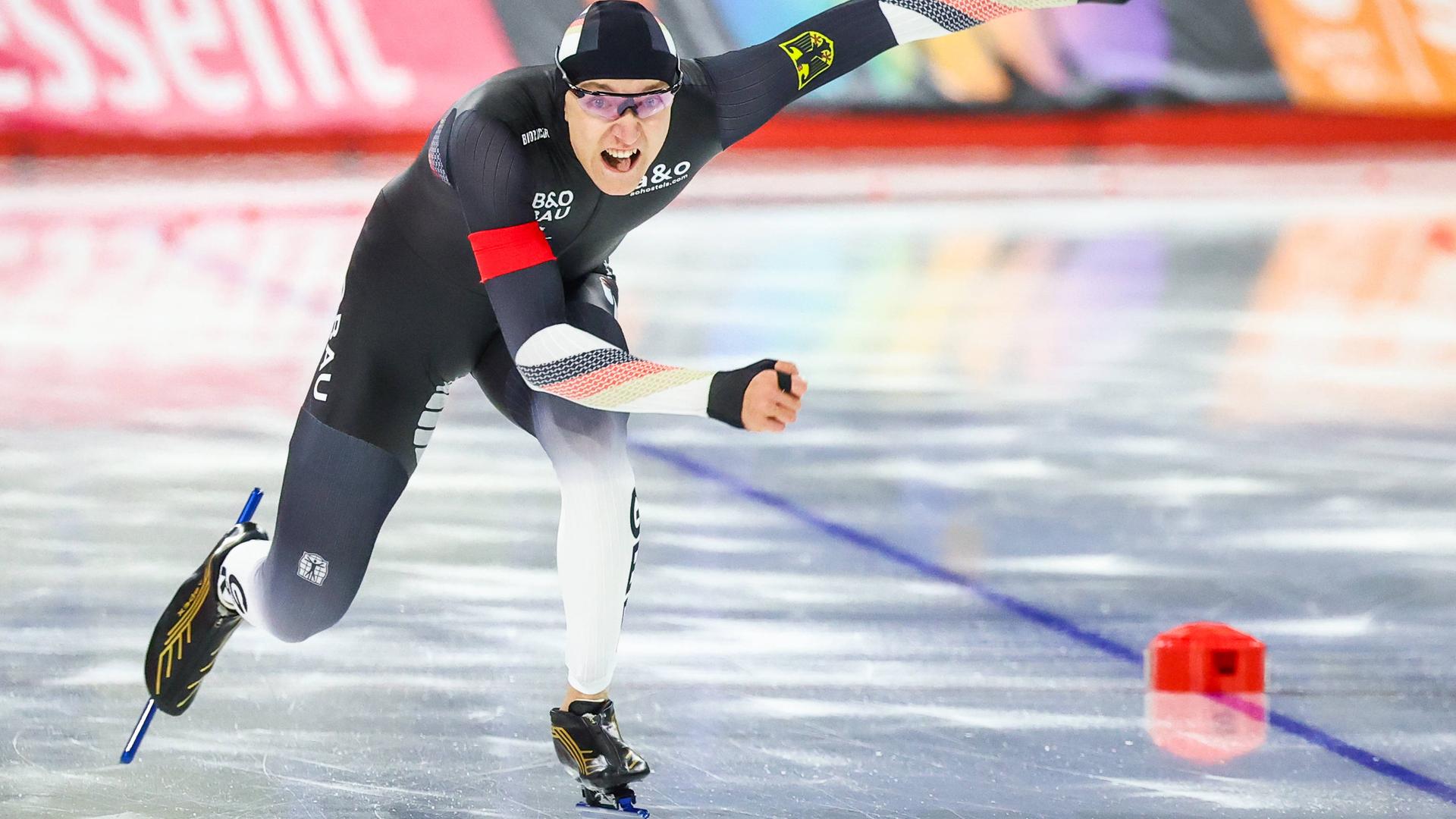 Finn Sonnekalb (Deutschland) startet über 1000 Meter. 