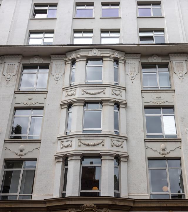 16.06.2026, Hessen, Frankfurt am Main: Die Fassade des Hauses der S. Fischer Verlage.
