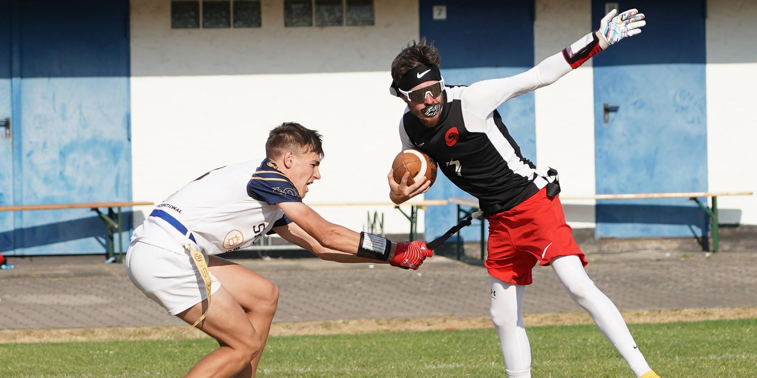 Die Saarland Hurricanes spielen gegen die Split Seawolves.