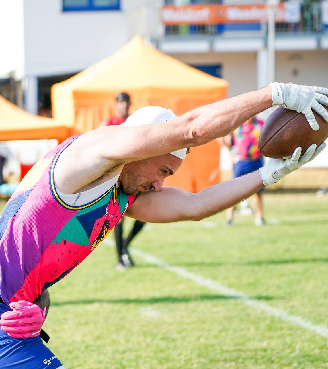 Die Flag Football Mannschaften Mayham und Lichtenberg Lions in Aktion.