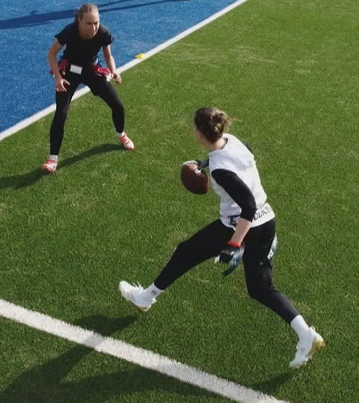 Die Düsseldorfer Firecats während eines Flag Football-Spiels.