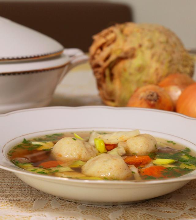 Fleischsuppe
