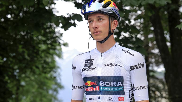 Der deutsche Radfahrer Florian Lipowitz bei der UCI WorldTour am 15.06.2025 in Frankreich.