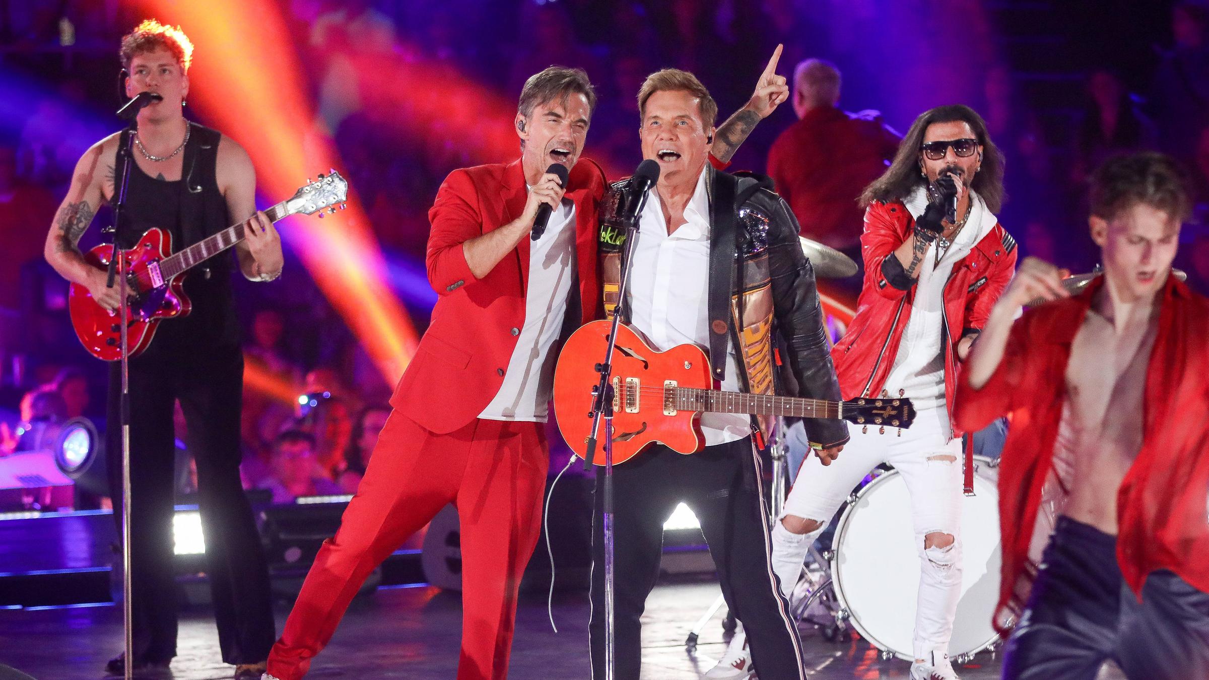Dieter Bohlen und Florian Silbereisen bei der TV-Show Schlagerbooom Open Air - Die Stadionshow in Österreich in Kitzbühel Österreich am 21.06.2025.
