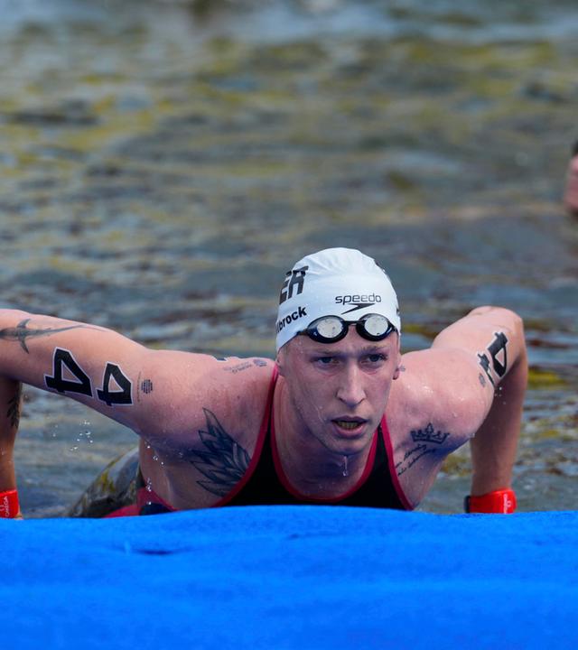 Singapur: Florian Wellbrock aus Deutschland reagiert nach seinem Sieg beim 3 Kilometer Knockout Sprint der Männer im Freiwasser. Archivbild
