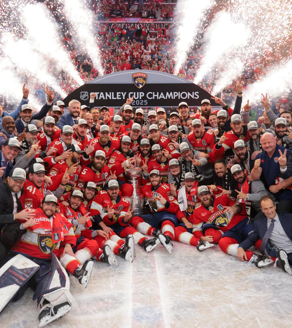 Die Florida Panthers feiern den Gewinn des Stanley Cups