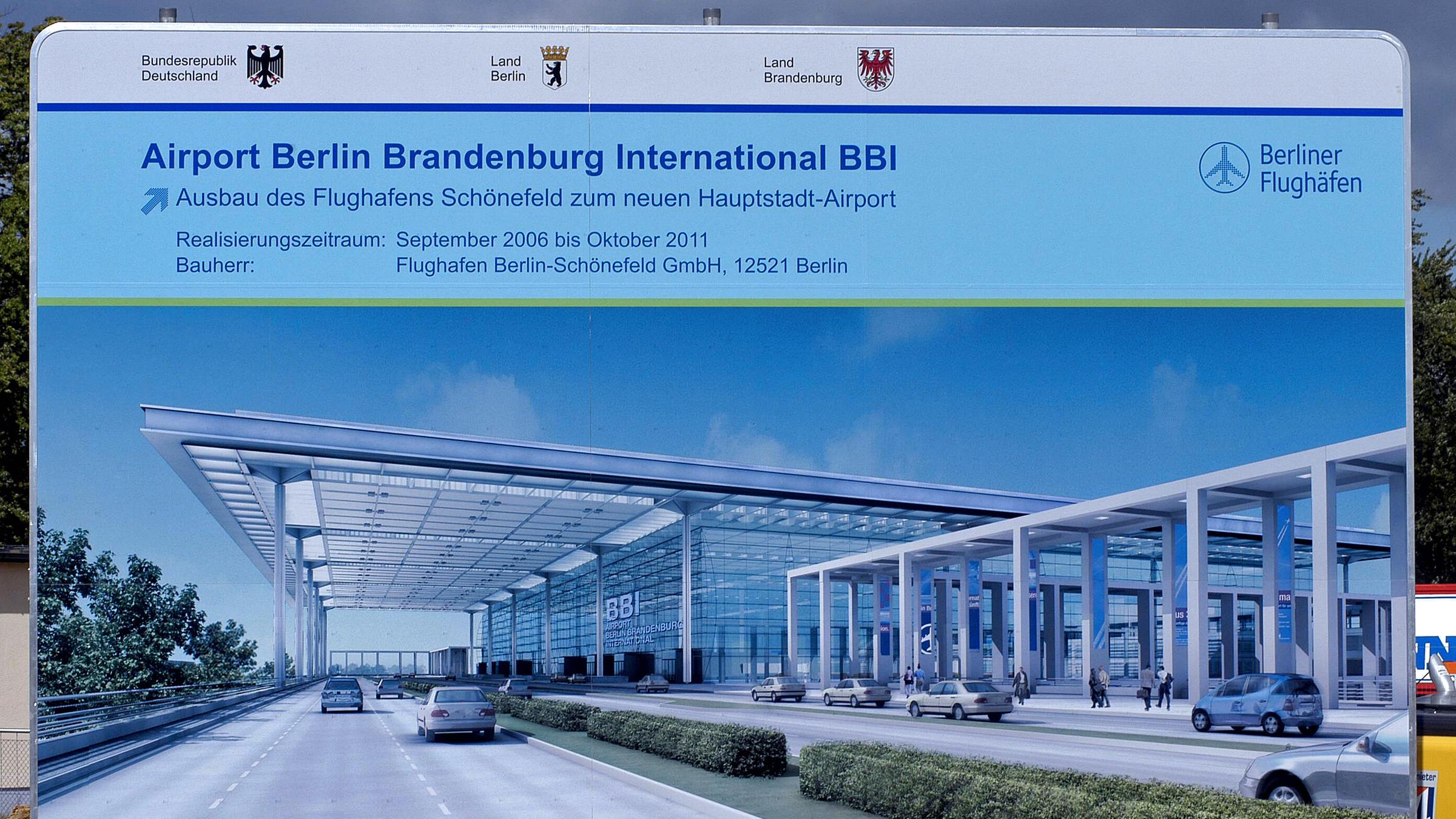 Archiv: Infotafel zum Ausbau des Flughafens Schönefeld zum Airport Berlin Brandenburg International BBI in Berlin am 05.09.2006