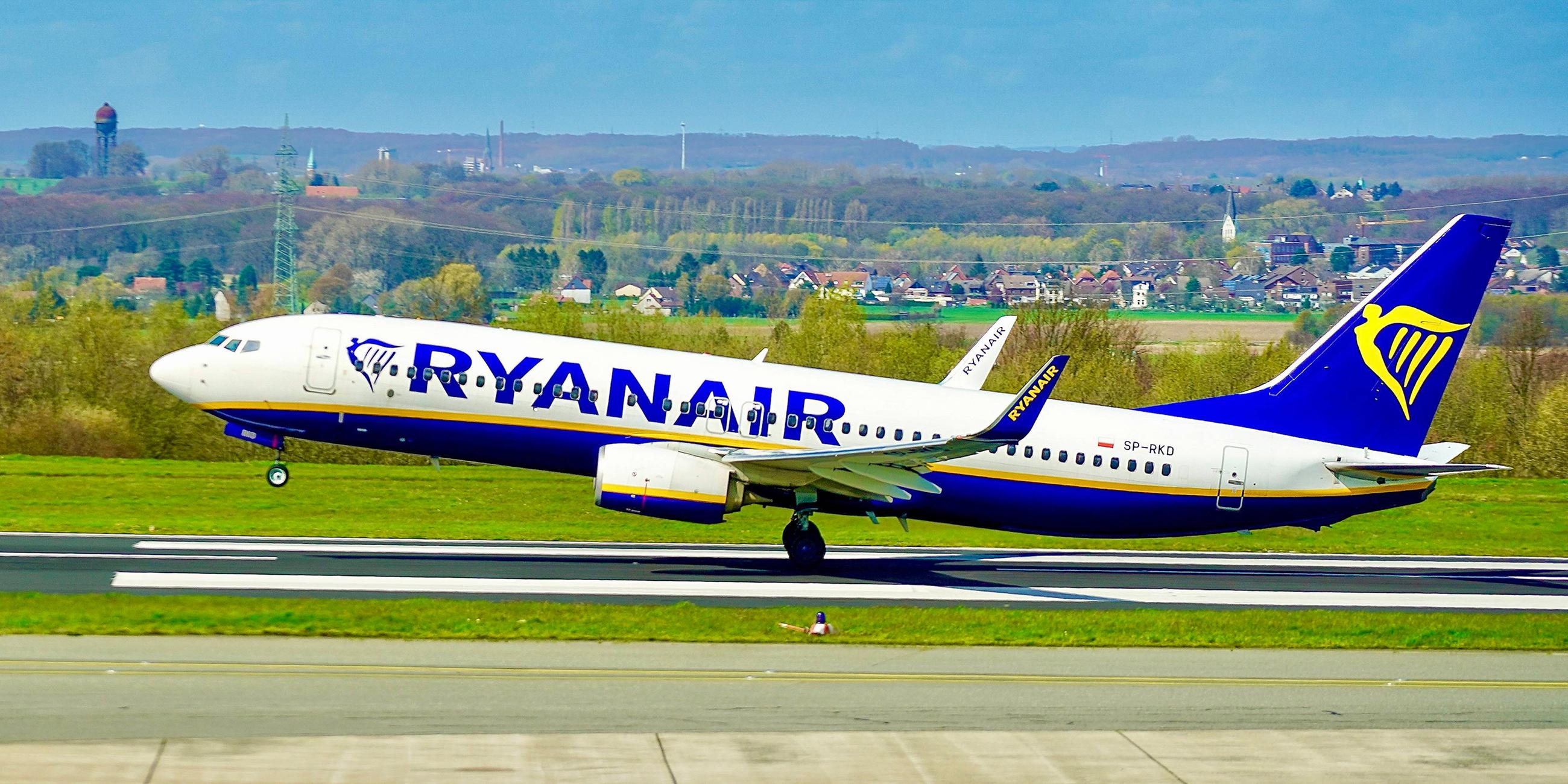 Ryanair-Maschine startet am Flughafen Dortmund