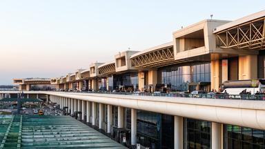 Der Flughafen trägt künftig den Namen Aeroporto Silvio Berlusconi. 